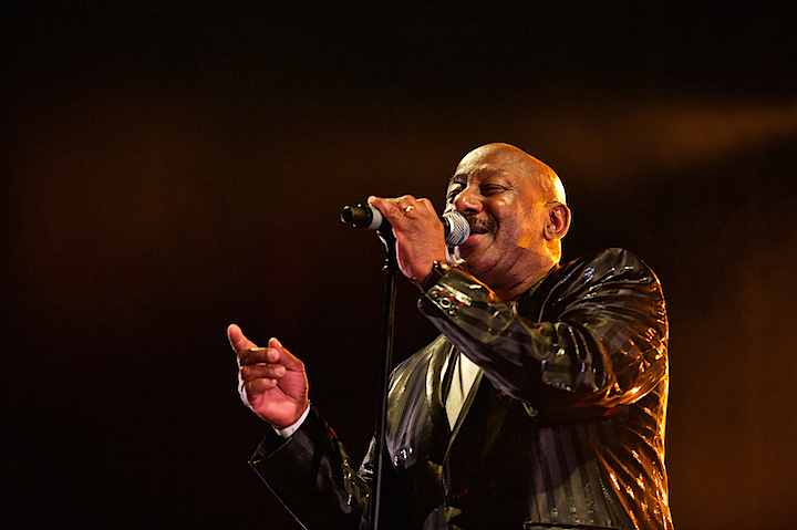 Hot Chocolate @ Nostalgie Beach Festival, picture 8, photographed by James Van Roosbroeck - FrontView Magazine