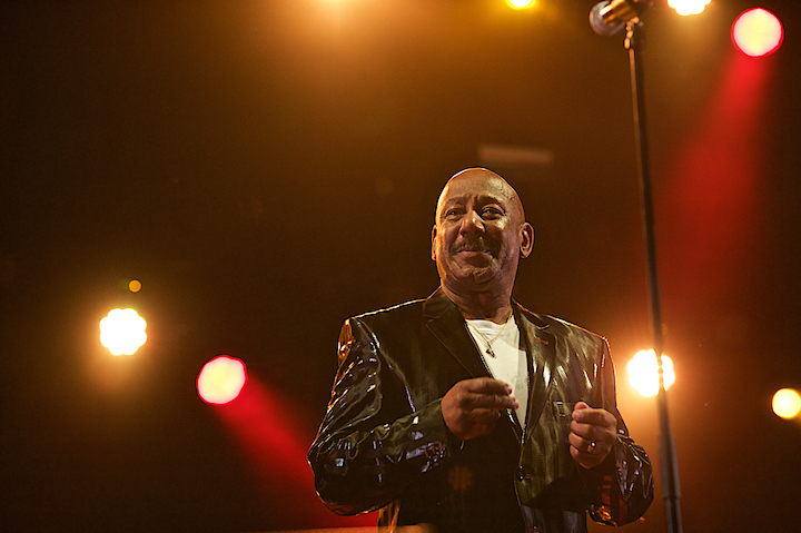 Hot Chocolate @ Nostalgie Beach Festival, picture 10, photographed by James Van Roosbroeck - FrontView Magazine
