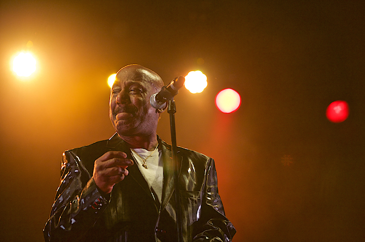 Hot Chocolate @ Nostalgie Beach Festival, picture 11, photographed by James Van Roosbroeck - FrontView Magazine