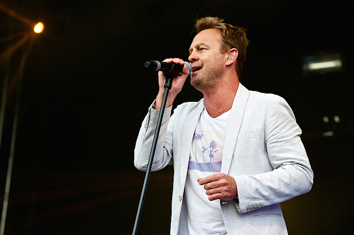 Jason Donovan @ Nostalgie Beach Festival, picture 15, photographed by James Van Roosbroeck - FrontView Magazine