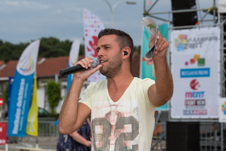 Maarten Cox & Sfeer @ Limburg Zingt 2015 te Houthalen-Helchteren, picture 6, photographed by Guy Danneels - FrontView Magazine