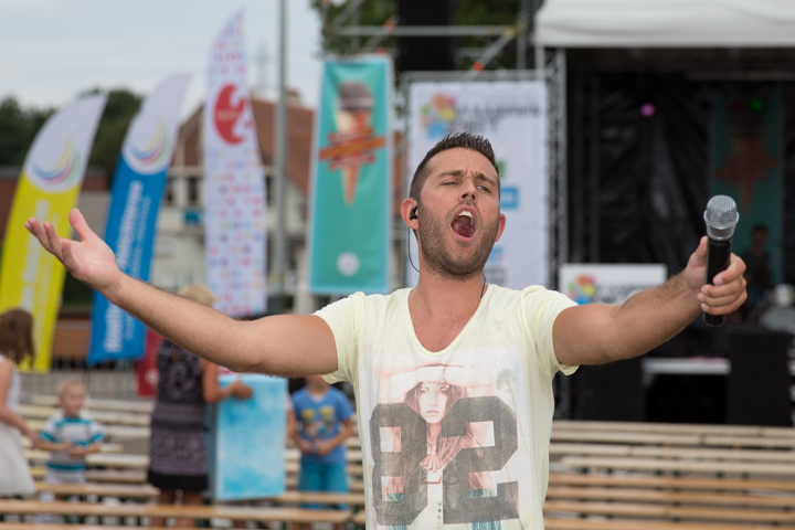Maarten Cox & Sfeer @ Limburg Zingt 2015 te Houthalen-Helchteren, picture 20, photographed by Guy Danneels - FrontView Magazine