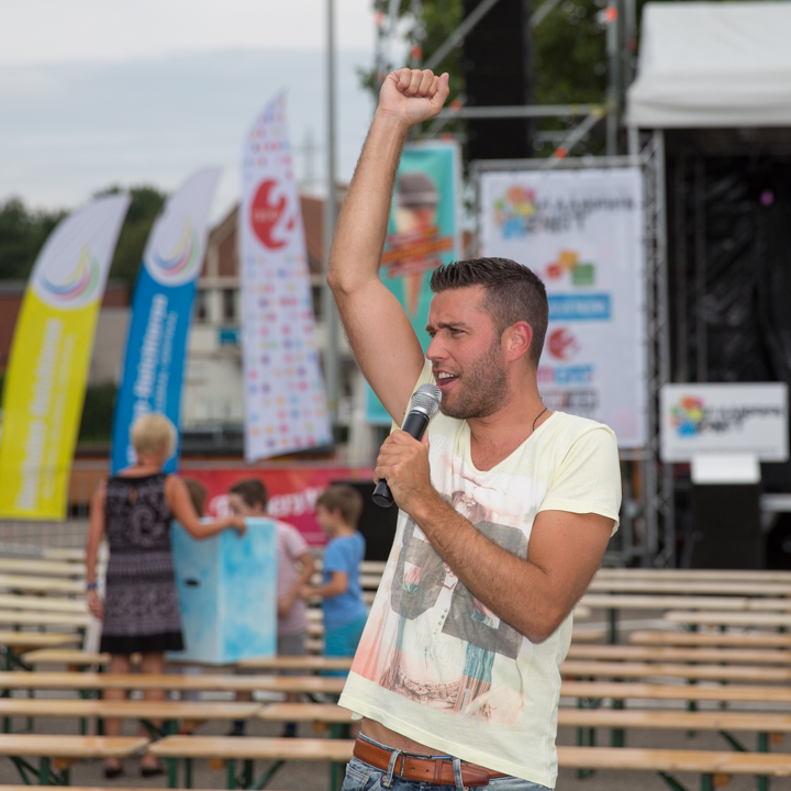 Maarten Cox & Sfeer @ Limburg Zingt 2015 te Houthalen-Helchteren, picture 21, photographed by Guy Danneels - FrontView Magazine