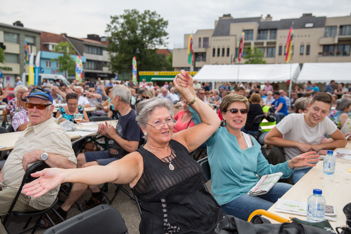 Maarten Cox & Sfeer @ Limburg Zingt 2015 te Houthalen-Helchteren, picture 23, photographed by Guy Danneels - FrontView Magazine