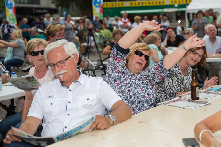 Maarten Cox & Sfeer @ Limburg Zingt 2015 te Houthalen-Helchteren, picture 24, photographed by Guy Danneels - FrontView Magazine