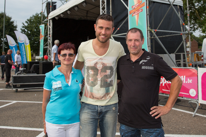 Maarten Cox & Sfeer @ Limburg Zingt 2015 te Houthalen-Helchteren, picture 78, photographed by Guy Danneels - FrontView Magazine