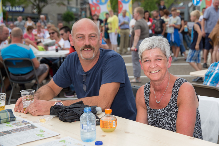 Publieksfoto's & Sfeer @ Limburg Zingt 2015 te Houthalen-Helchteren, picture 28, photographed by Guy Danneels - FrontView Magazine