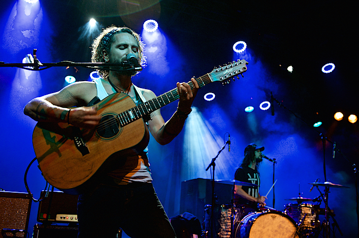 John Butler Trio @ OLT Rivierenhof, picture 13, photographed by James Van Roosbroeck - FrontView Magazine