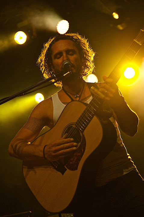 John Butler Trio @ OLT Rivierenhof, picture 19, photographed by James Van Roosbroeck - FrontView Magazine