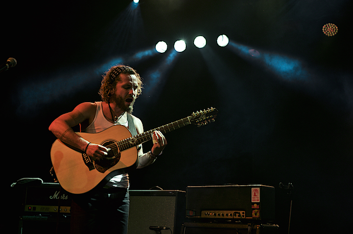 John Butler Trio @ OLT Rivierenhof, picture 23, photographed by James Van Roosbroeck - FrontView Magazine