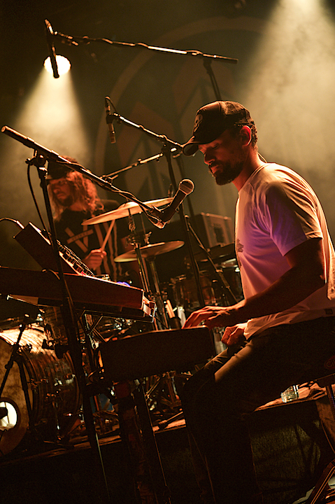 John Butler Trio @ OLT Rivierenhof, picture 26, photographed by James Van Roosbroeck - FrontView Magazine