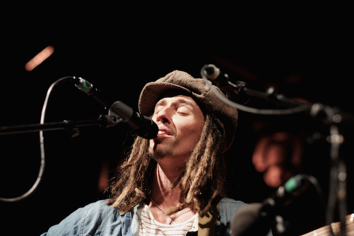 JP Cooper Support Act John Butler Trio, picture 8, photographed by James Van Roosbroeck - FrontView Magazine