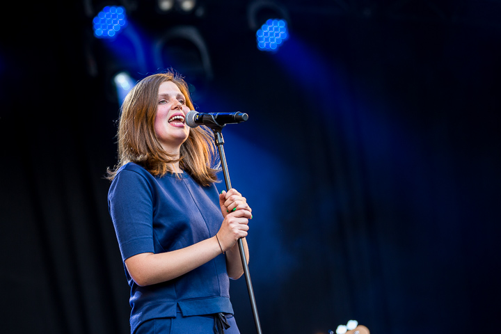 Billie Leyers @ Marktrock Leuven 2015, picture 11, photographed by Kurt Jacobs - FrontView Magazine