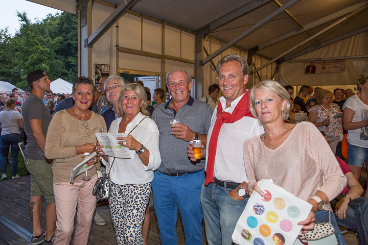 Podium & Sfeer @ Vlaanderen Zingt 2015 in Schoten, picture 29, photographed by Guy Danneels - FrontView Magazine