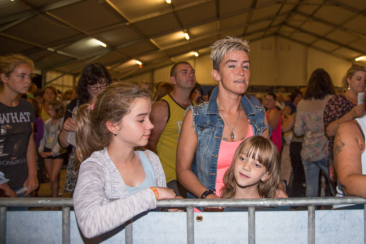 Podium & Sfeer @ Vlaanderen Zingt 2015 in Schoten, picture 59, photographed by Guy Danneels - FrontView Magazine