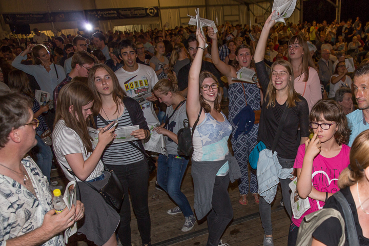 Podium & Sfeer @ Vlaanderen Zingt 2015 in Schoten, picture 64, photographed by Guy Danneels - FrontView Magazine