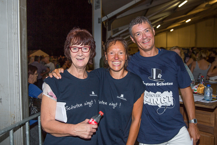 Podium & Sfeer @ Vlaanderen Zingt 2015 in Schoten, picture 77, photographed by Guy Danneels - FrontView Magazine