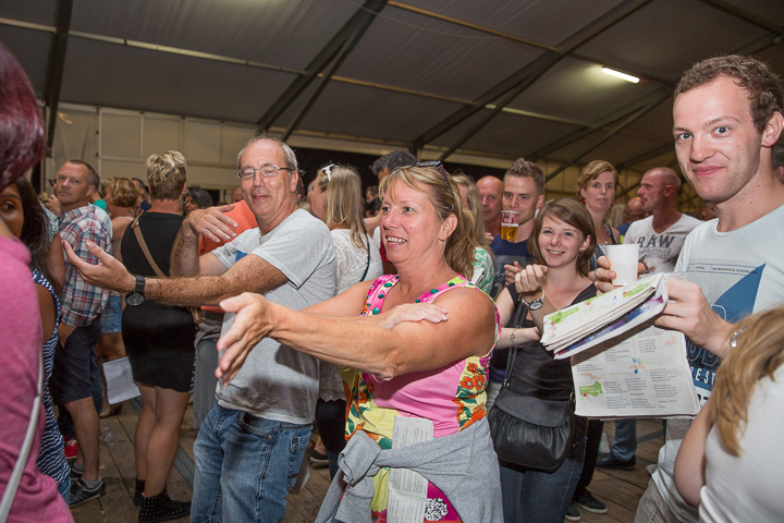Podium & Sfeer @ Vlaanderen Zingt 2015 in Schoten, picture 82, photographed by Guy Danneels - FrontView Magazine