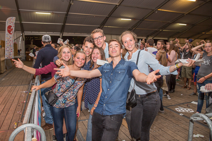 Podium & Sfeer @ Vlaanderen Zingt 2015 in Schoten, picture 103, photographed by Guy Danneels - FrontView Magazine
