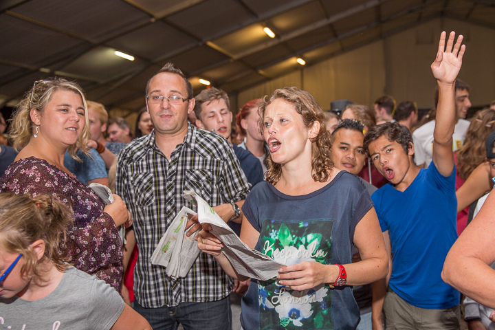Podium & Sfeer @ Vlaanderen Zingt 2015 in Schoten, picture 112, photographed by Guy Danneels - FrontView Magazine