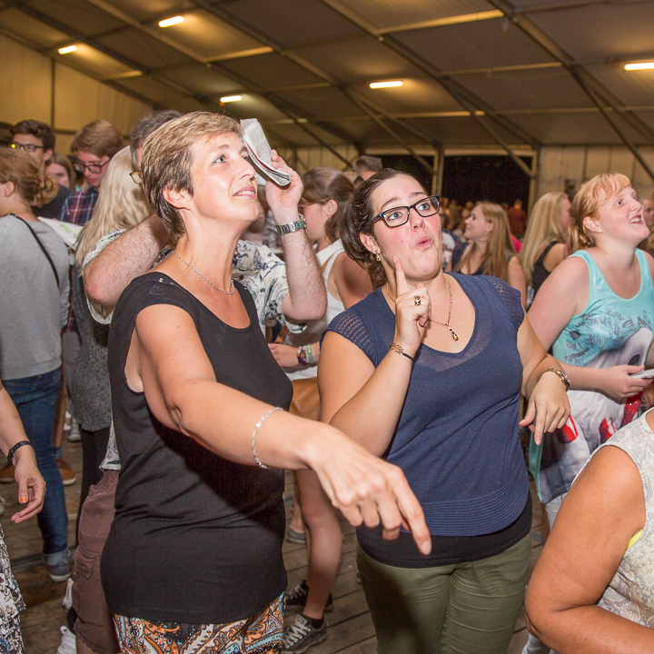 Podium & Sfeer @ Vlaanderen Zingt 2015 in Schoten, picture 113, photographed by Guy Danneels - FrontView Magazine