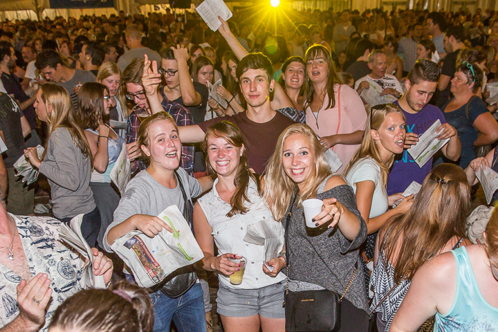 Podium & Sfeer @ Vlaanderen Zingt 2015 in Schoten, picture 115, photographed by Guy Danneels - FrontView Magazine