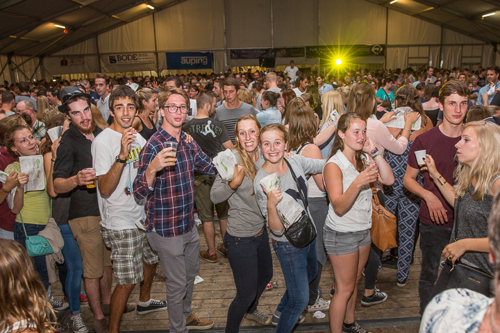 Podium & Sfeer @ Vlaanderen Zingt 2015 in Schoten, picture 119, photographed by Guy Danneels - FrontView Magazine