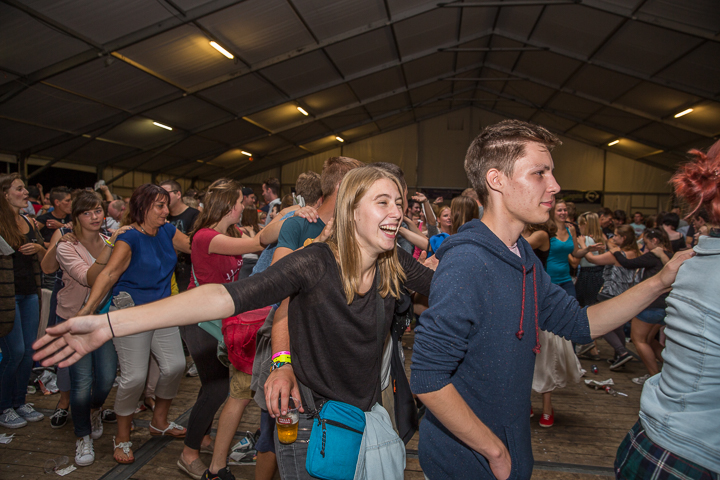 Podium & Sfeer @ Vlaanderen Zingt 2015 in Schoten, picture 122, photographed by Guy Danneels - FrontView Magazine