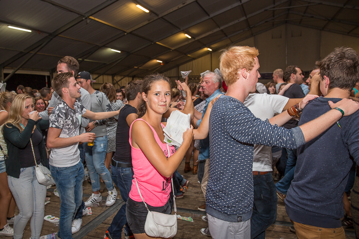 Podium & Sfeer @ Vlaanderen Zingt 2015 in Schoten, picture 129, photographed by Guy Danneels - FrontView Magazine