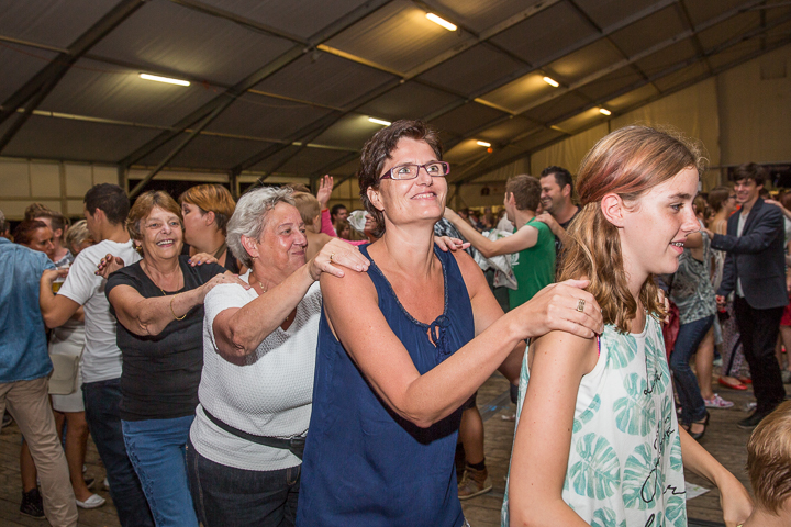 Podium & Sfeer @ Vlaanderen Zingt 2015 in Schoten, picture 134, photographed by Guy Danneels - FrontView Magazine