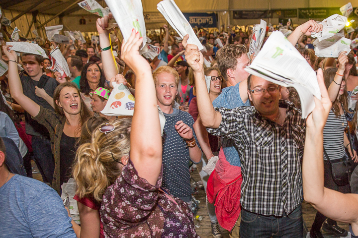 Podium & Sfeer @ Vlaanderen Zingt 2015 in Schoten, picture 146, photographed by Guy Danneels - FrontView Magazine