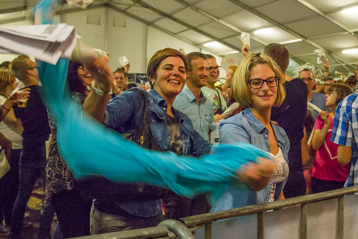 Podium & Sfeer @ Vlaanderen Zingt 2015 in Schoten, picture 162, photographed by Guy Danneels - FrontView Magazine
