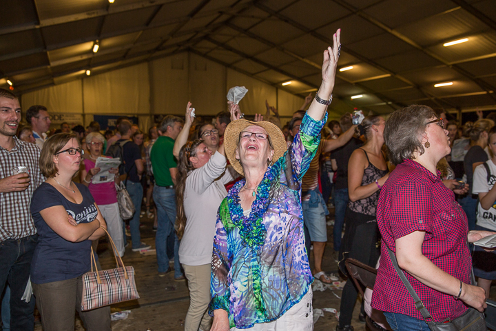 Podium & Sfeer @ Vlaanderen Zingt 2015 in Schoten, picture 164, photographed by Guy Danneels - FrontView Magazine