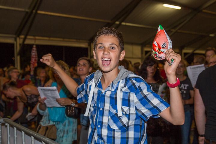 Podium & Sfeer @ Vlaanderen Zingt 2015 in Schoten, picture 167, photographed by Guy Danneels - FrontView Magazine
