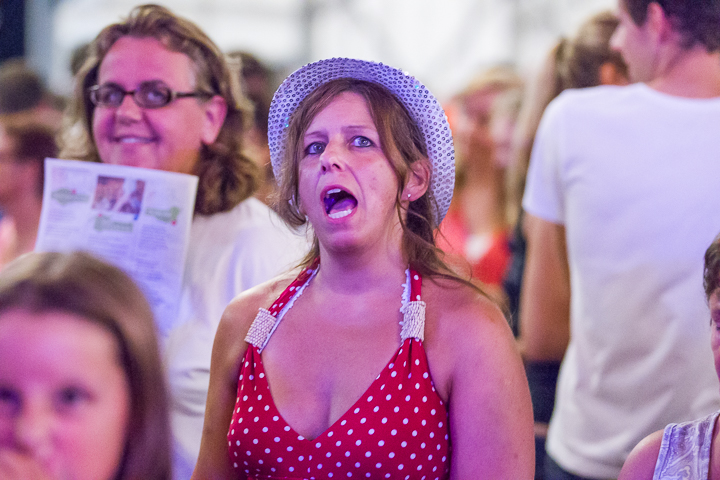 Podium & Sfeer @ Vlaanderen Zingt 2015 in Schoten, picture 174, photographed by Guy Danneels - FrontView Magazine