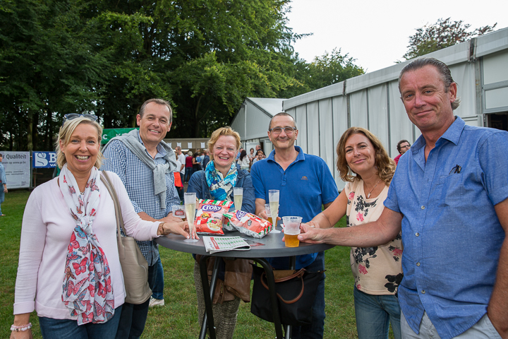 Publieksfoto's & Sfeer Reeks A @ Vlaanderen Zingt 2015 in Schoten, picture 12, photographed by Guy Danneels - FrontView Magazine