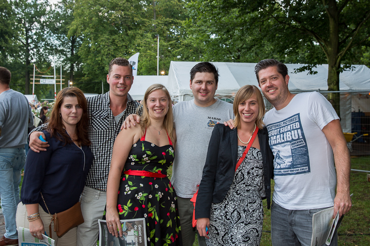Publieksfoto's & Sfeer Reeks A @ Vlaanderen Zingt 2015 in Schoten, picture 20, photographed by Guy Danneels - FrontView Magazine