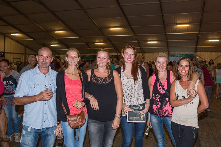 Publieksfoto's & Sfeer Reeks A @ Vlaanderen Zingt 2015 in Schoten, picture 38, photographed by Guy Danneels - FrontView Magazine