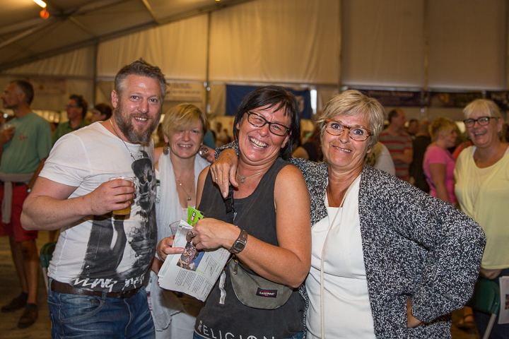Publieksfoto's & Sfeer Reeks A @ Vlaanderen Zingt 2015 in Schoten, picture 41, photographed by Guy Danneels - FrontView Magazine