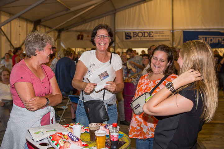 Publieksfoto's & Sfeer Reeks A @ Vlaanderen Zingt 2015 in Schoten, picture 45, photographed by Guy Danneels - FrontView Magazine