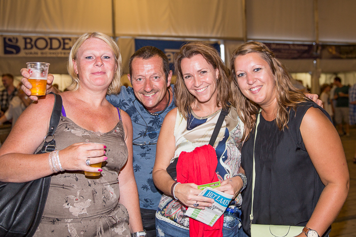 Publieksfoto's & Sfeer Reeks A @ Vlaanderen Zingt 2015 in Schoten, picture 48, photographed by Guy Danneels - FrontView Magazine