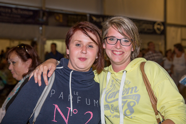 Publieksfoto's & Sfeer Reeks A @ Vlaanderen Zingt 2015 in Schoten, picture 52, photographed by Guy Danneels - FrontView Magazine