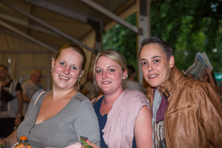 Publieksfoto's & Sfeer Reeks A @ Vlaanderen Zingt 2015 in Schoten, picture 57, photographed by Guy Danneels - FrontView Magazine