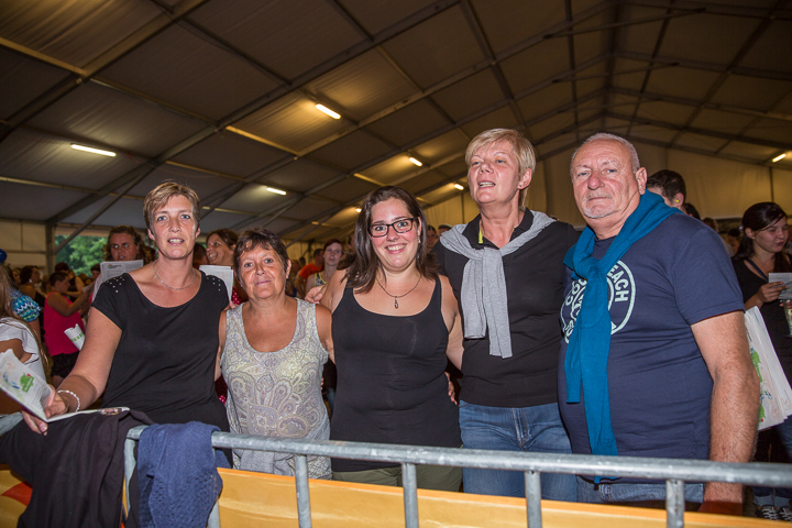 Publieksfoto's & Sfeer Reeks A @ Vlaanderen Zingt 2015 in Schoten, picture 66, photographed by Guy Danneels - FrontView Magazine