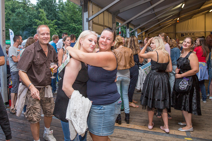 Publieksfoto's & Sfeer Reeks A @ Vlaanderen Zingt 2015 in Schoten, picture 74, photographed by Guy Danneels - FrontView Magazine