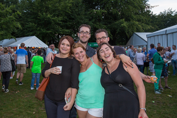 Publieksfoto's & Sfeer Reeks A @ Vlaanderen Zingt 2015 in Schoten, picture 88, photographed by Guy Danneels - FrontView Magazine