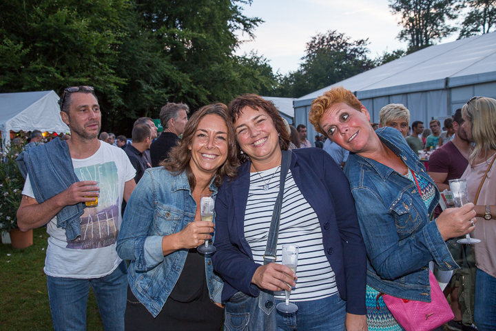 Publieksfoto's & Sfeer Reeks A @ Vlaanderen Zingt 2015 in Schoten, picture 93, photographed by Guy Danneels - FrontView Magazine