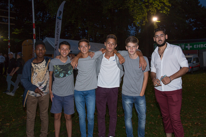 Publieksfoto's & Sfeer Reeks A @ Vlaanderen Zingt 2015 in Schoten, picture 118, photographed by Guy Danneels - FrontView Magazine