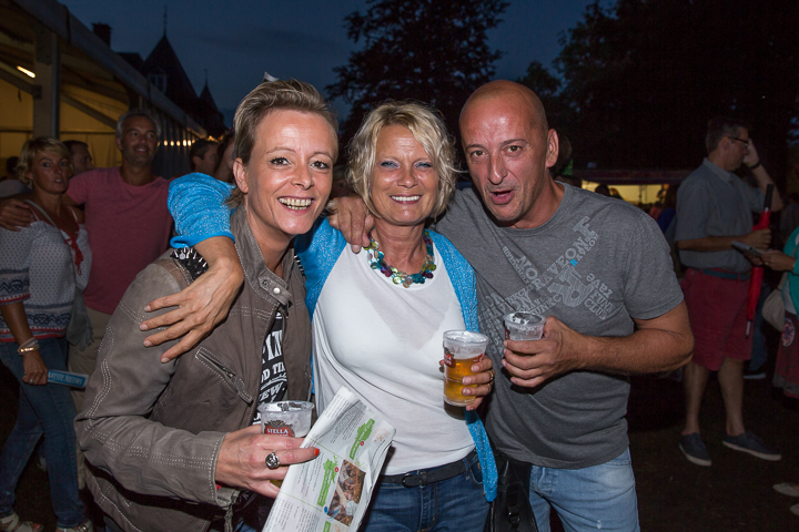 Publieksfoto's & Sfeer Reeks A @ Vlaanderen Zingt 2015 in Schoten, picture 125, photographed by Guy Danneels - FrontView Magazine