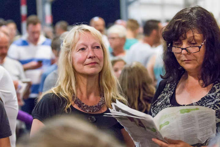 Publieksfoto's & Sfeer Reeks A @ Vlaanderen Zingt 2015 in Schoten, picture 156, photographed by Guy Danneels - FrontView Magazine